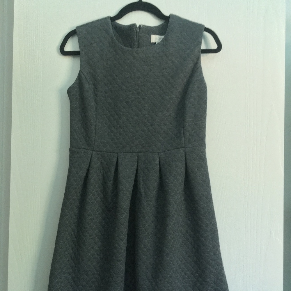 Classic Ann Taylor Loft grey quilted dress